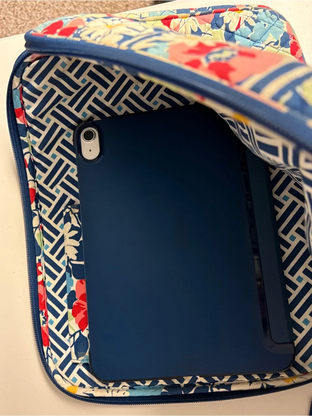 Vera Bradley Summer Cottage Quilted Laptop Tablet Zipper Sleeve Retired Floral